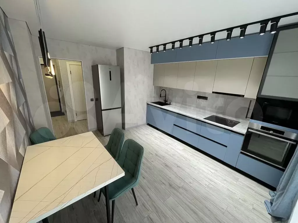 2-к. квартира, 60 м, 18/23 эт. - Фото 1