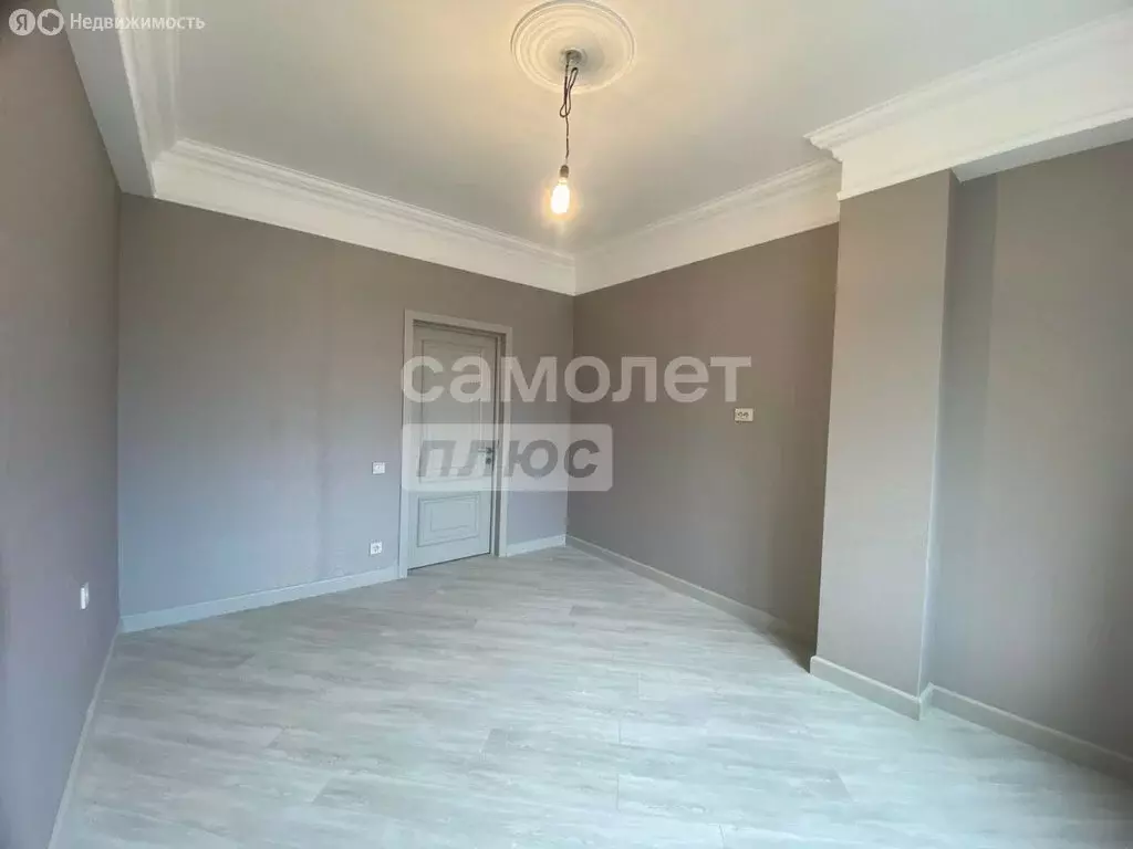 2-комнатная квартира: Каспийск, улица Магомедали Магомеджановa, 31 ... - Фото 1