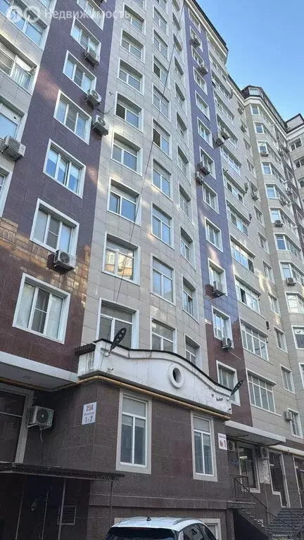 2-комнатная квартира: Махачкала, улица Юсупа Акаева, 25А (50 м) - Фото 1