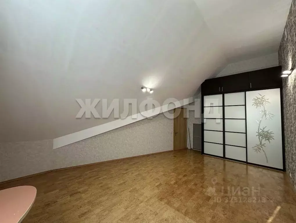 5-к кв. Новосибирская область, Новосибирск Зеленый Бор мкр, 5 (163.4 ... - Фото 2