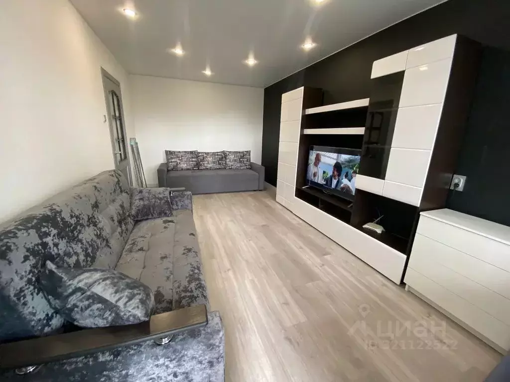 1-к кв. Псковская область, Псков Юбилейная ул., 58 (33.0 м) - Фото 1