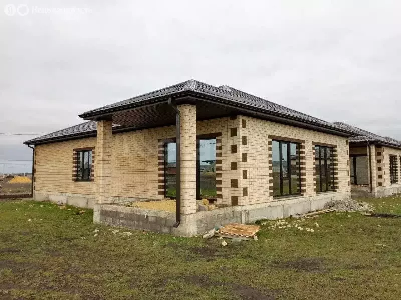 Дом в Михайловск, улица Бориса Стругацкого (140 м) - Фото 2