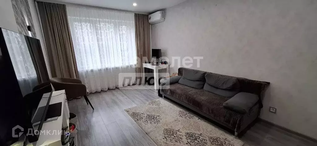 Продаётся 4-к квартира, 69 м - Фото 0