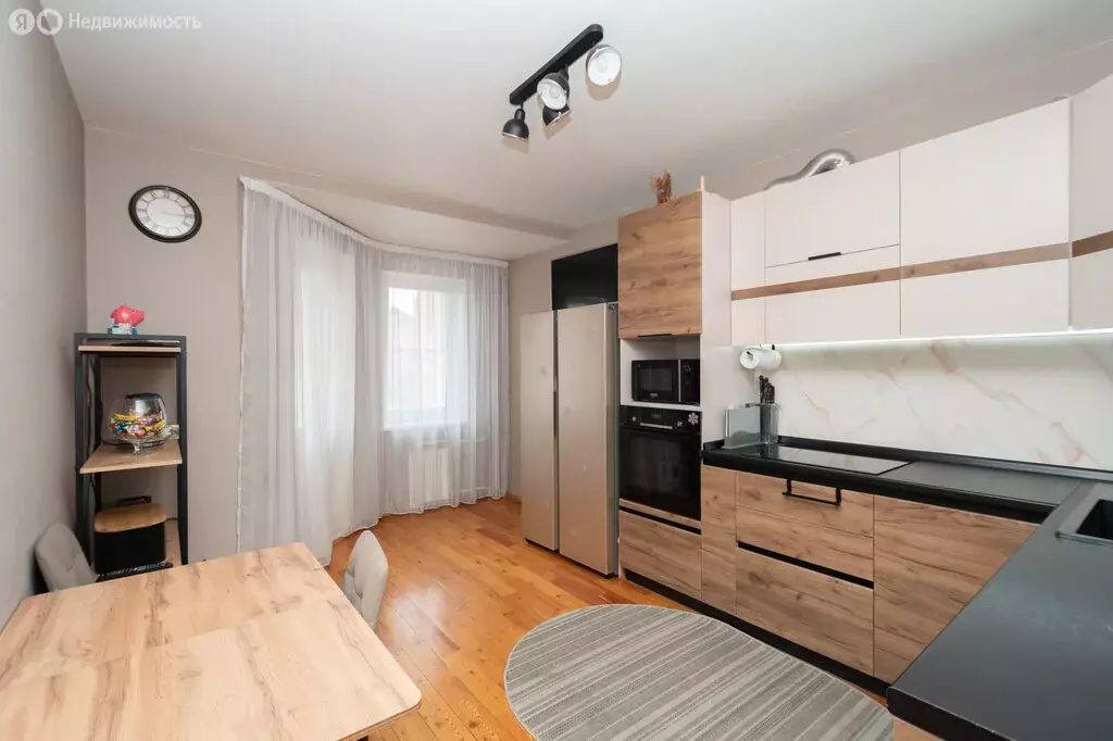 3-комнатная квартира: Иркутск, улица Ядринцева, 31 (94 м) - Фото 1