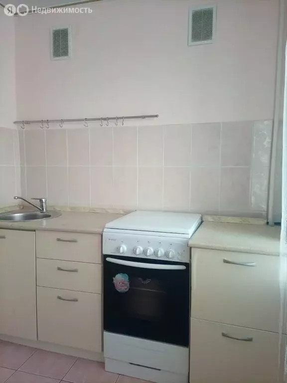 3-комнатная квартира: Соликамск, улица 20-летия Победы, 198 (63.4 м) - Фото 2