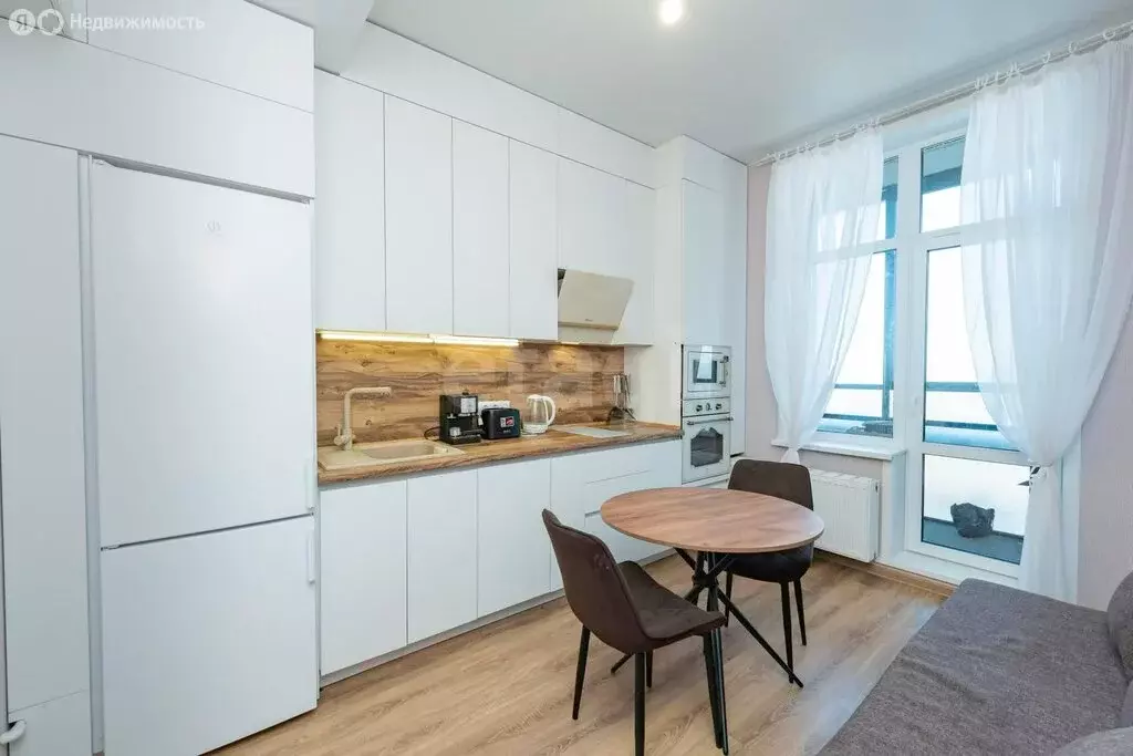 2-комнатная квартира: Пермь, Монастырская улица, 181 (53.6 м) - Фото 2