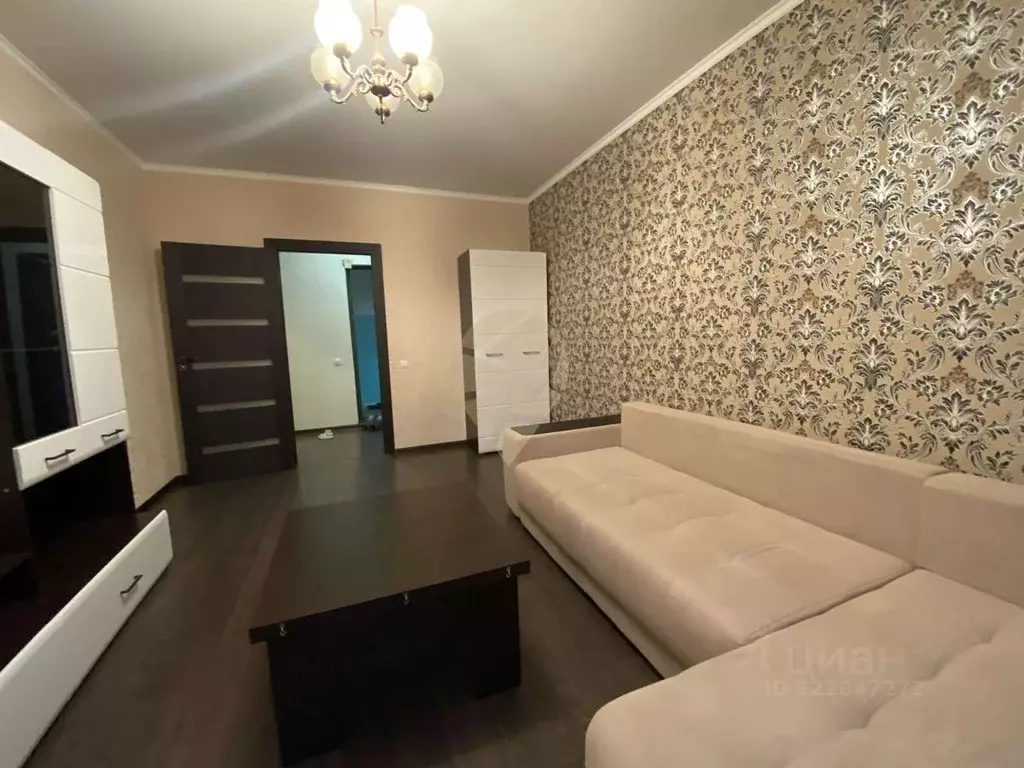 1-к кв. Белгородская область, Старый Оскол Макаренко мкр, 36 (39.4 м) - Фото 1