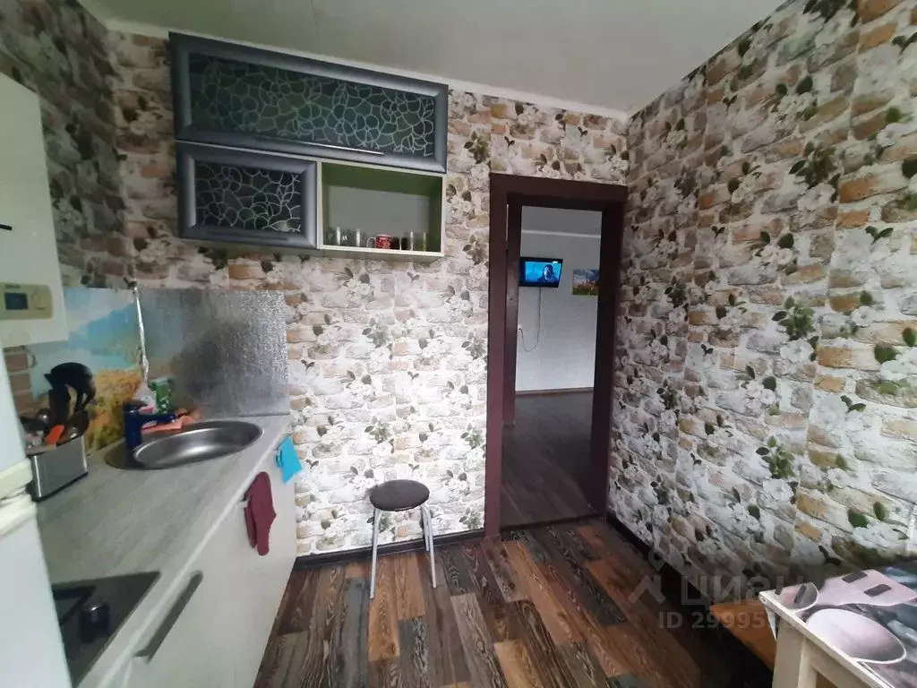 2-к кв. Новгородская область, Боровичи проезд Титова, 3 (45.0 м) - Фото 1