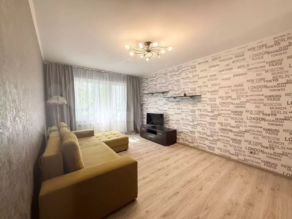 1-к. квартира, 43 м, 3/10 эт. - Фото 1