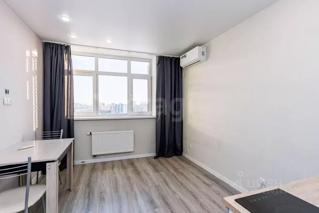 Студия Тюменская область, Тюмень ул. Первооткрывателей, 2 (17.4 м) - Фото 1