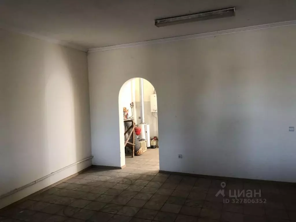 Помещение свободного назначения в Краснодарский край, Выселковский ... - Фото 1