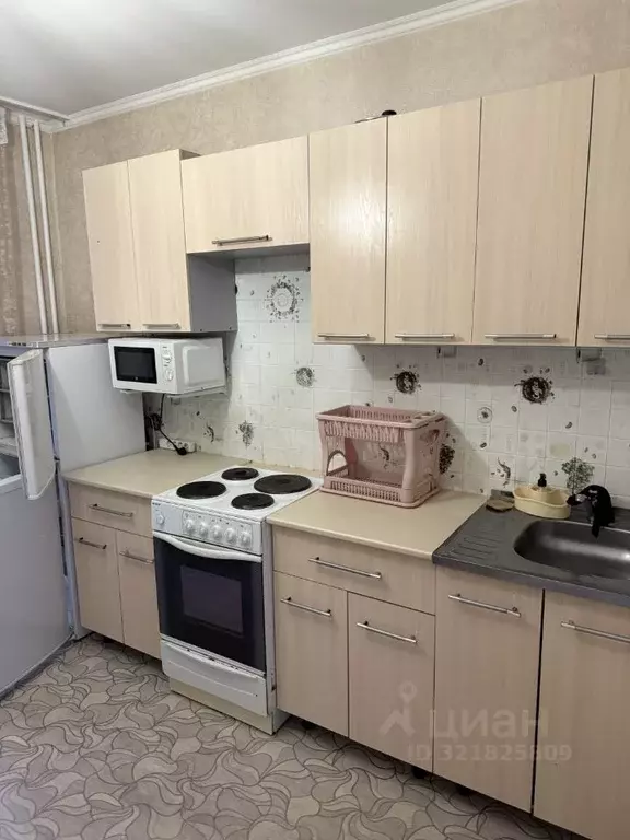 2-к кв. Красноярский край, Красноярск ул. Дмитрия Мартынова, 15 (70.0 ... - Фото 1