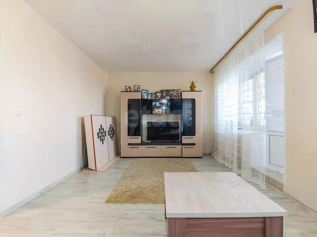 2-к кв. Тюменская область, с. Нижняя Тавда ул. Калинина, 20 (62.8 м) - Фото 0