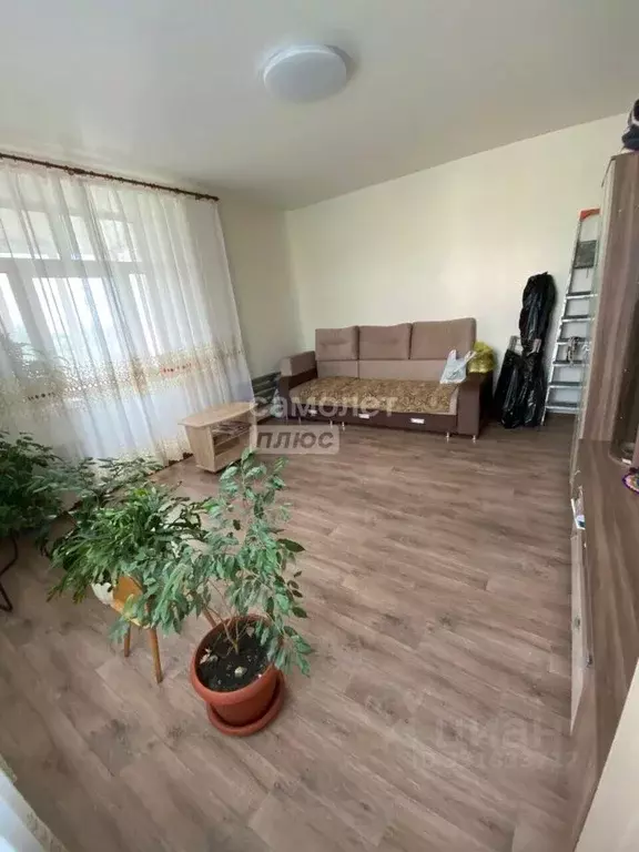 3-к кв. Омская область, Исилькуль ул. Ленина, 102 (71.4 м) - Фото 1