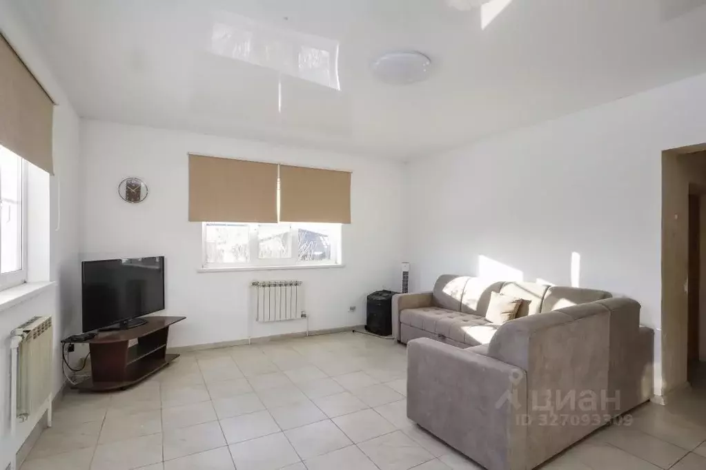 Дом в Иркутская область, Иркутский муниципальный округ, с. Хомутово ... - Фото 1