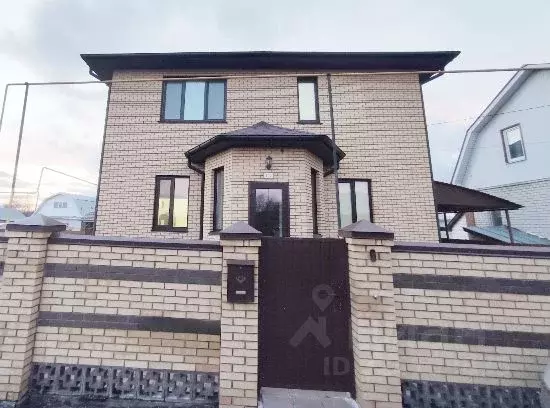 Дом в Ульяновская область, Ульяновск Российская ул., 109 (157 м) - Фото 1