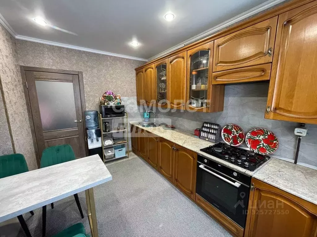 4-к кв. Омская область, Омск ул. Крупской, 1 (80.4 м) - Фото 1