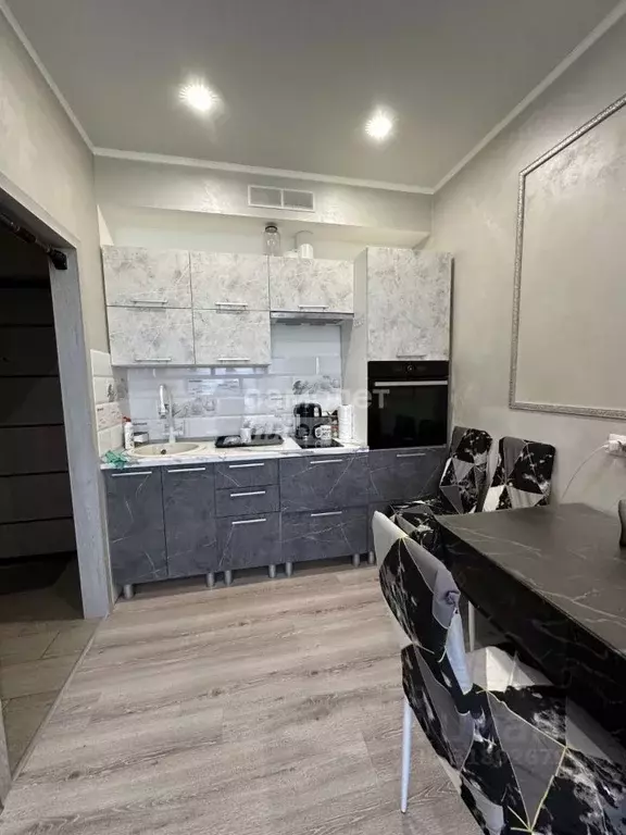 Студия Краснодарский край, Краснодар ул. Гидростроителей, 62к3 (30.0 ... - Фото 0