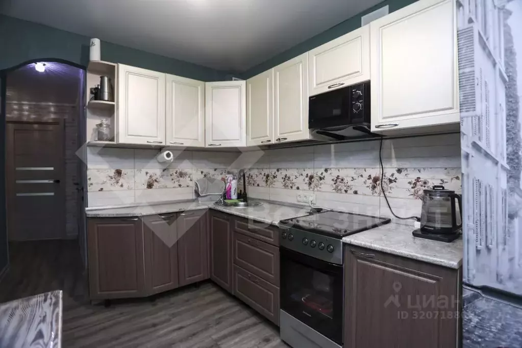 3-к кв. Челябинская область, Челябинск ул. Горького, 66А (60.4 м) - Фото 1