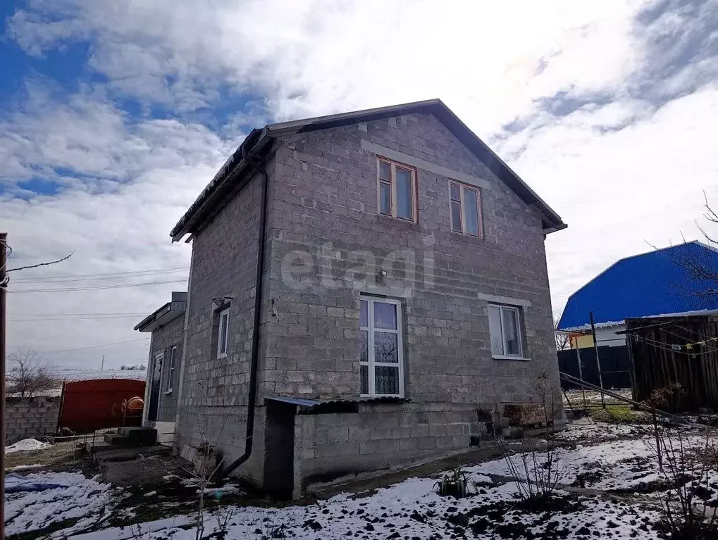 Дом в Ставропольский край, Ессентуки Овощевод СТ, проезд 20-й (101 м) - Фото 1