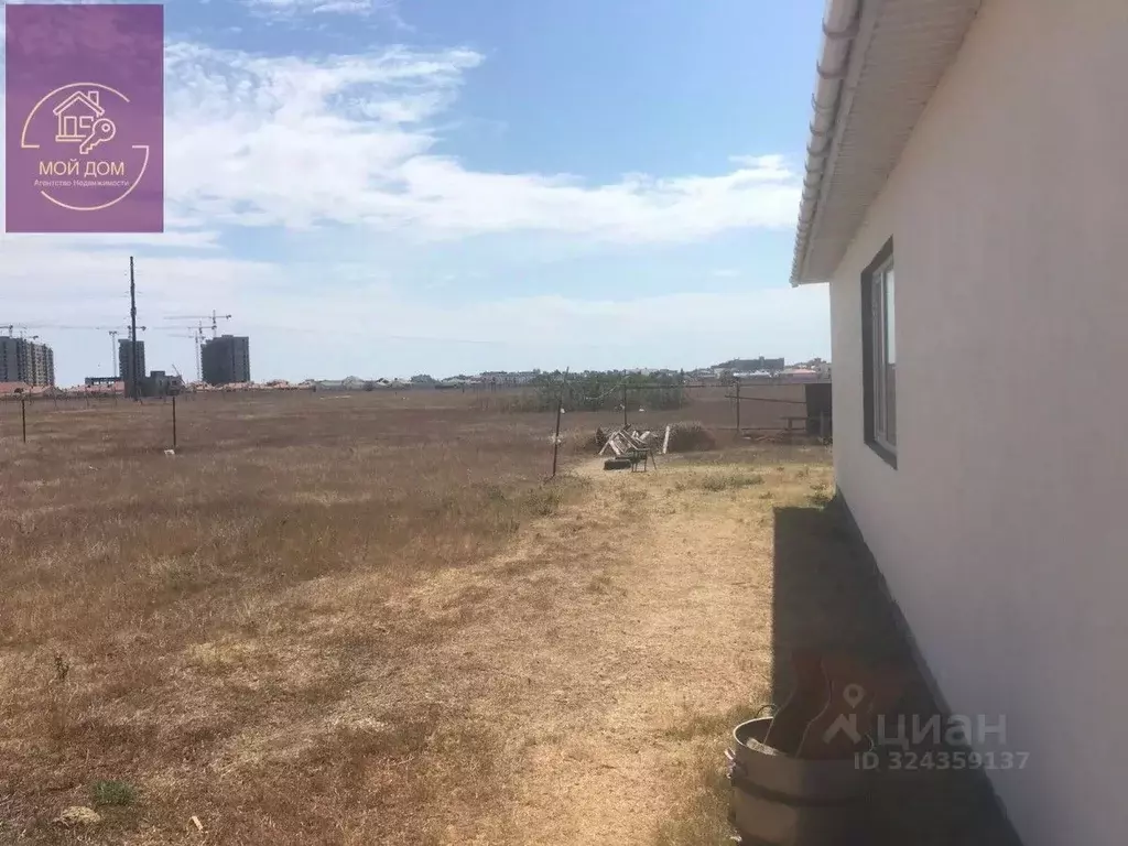 Дом в Крым, Сакский район, с. Уютное  (60 м) - Фото 1