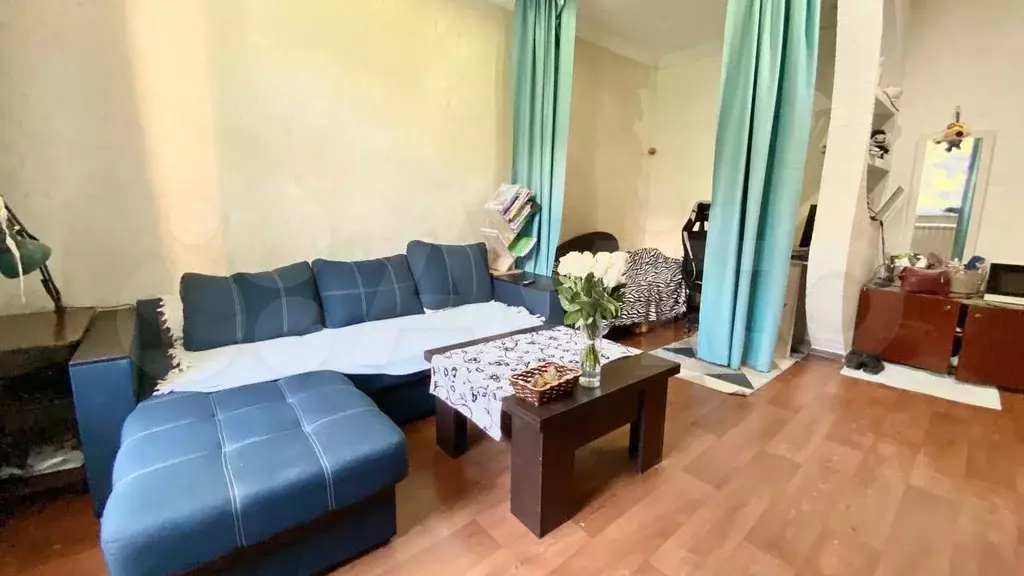 Комната 22 м в 3-к., 2/2 эт. - Фото 0