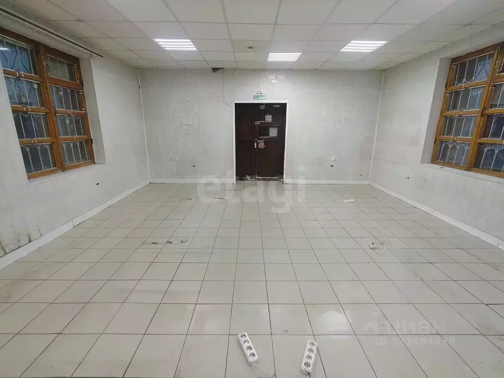 Торговая площадь в Курганская область, Шадринск Луговая ул., 18 (67 м) - Фото 2