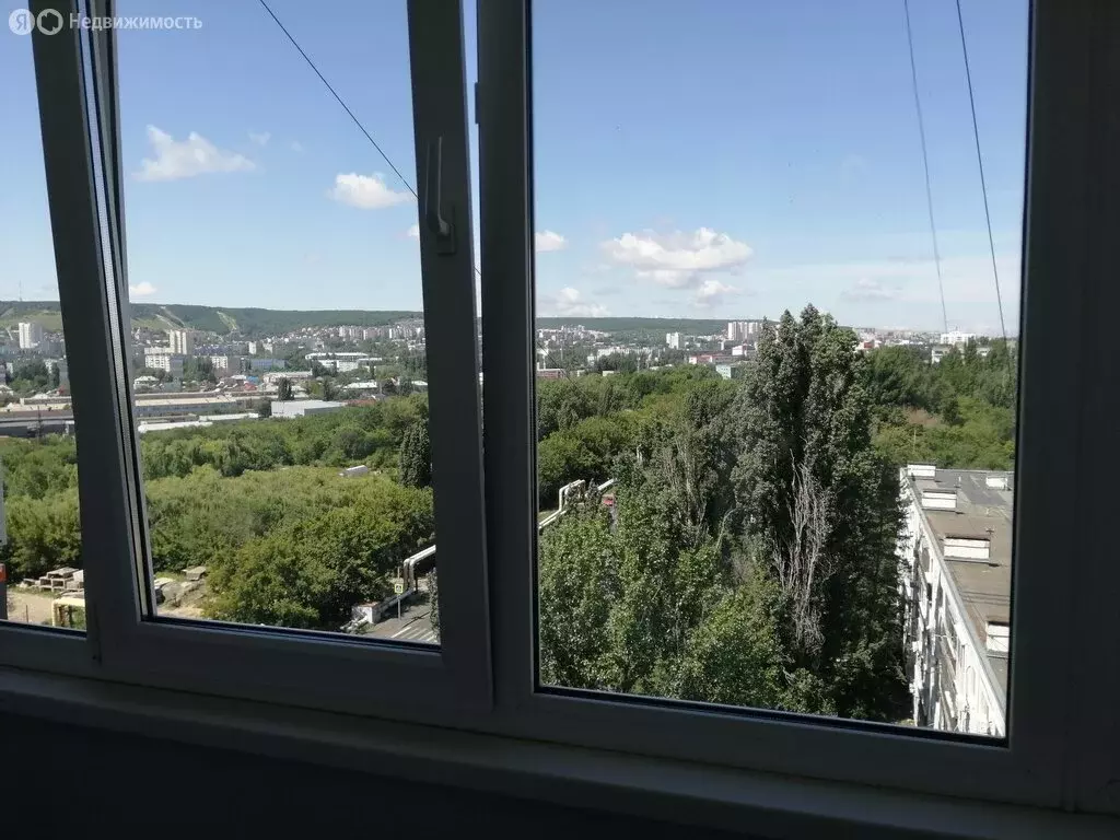 3-комнатная квартира: Саратов, улица имени Академика С.Г. Навашина, 20 ... - Фото 0