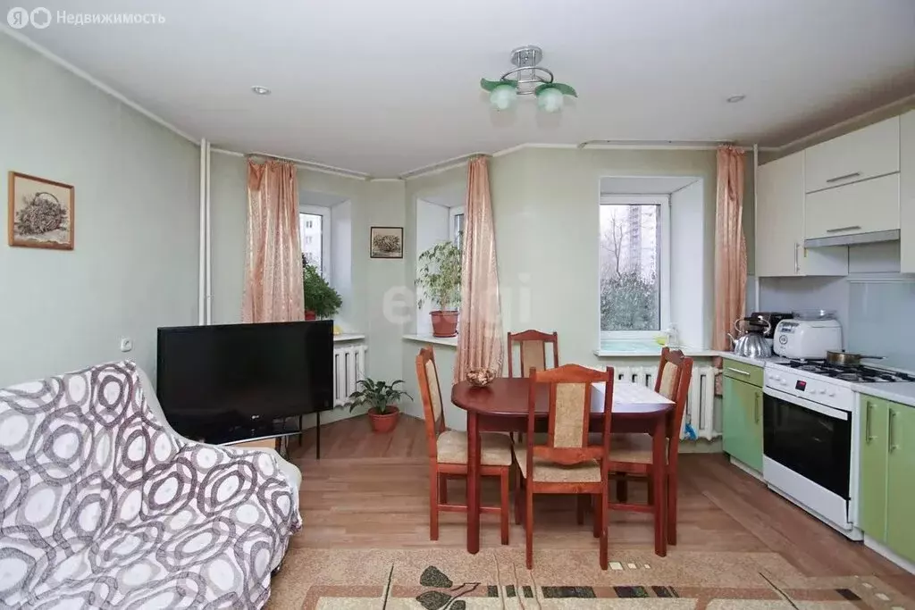 3-комнатная квартира: Омск, Омская улица, 149 (83.4 м) - Фото 1