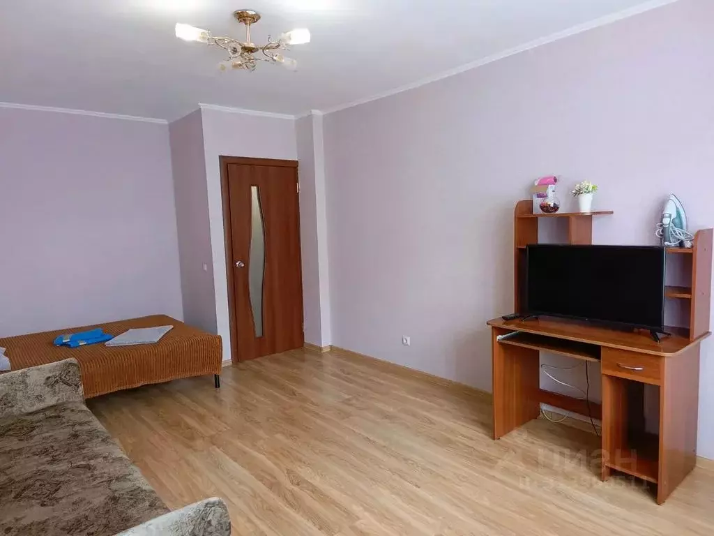 1-к кв. Омская область, Омск просп. Комарова, 21К1 (40.0 м) - Фото 1