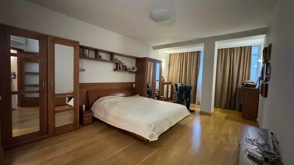 2-к кв. Свердловская область, Екатеринбург ул. Карла Маркса, 25 (130.0 ... - Фото 2