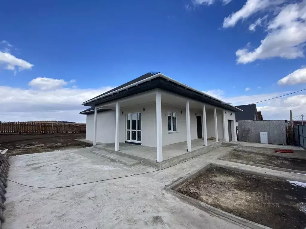 Дом в Иркутская область, Иркутский муниципальный округ, с. Хомутово  ... - Фото 1