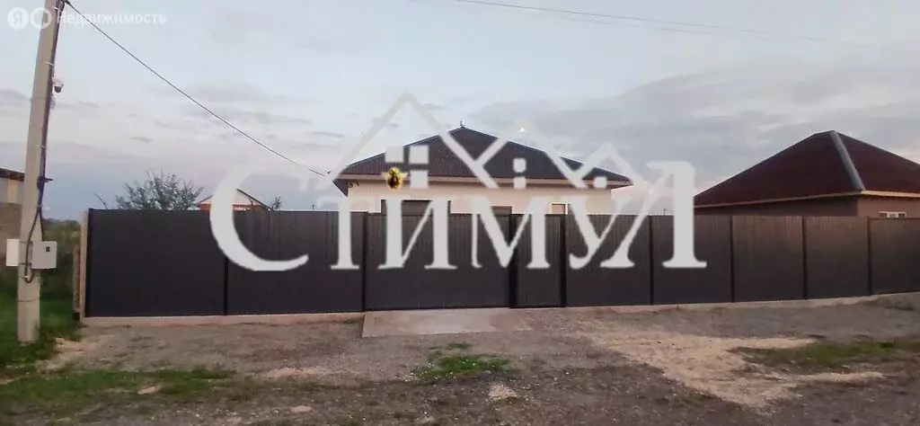 Дом в Усть-Абаканский район, посёлок Тепличный, 1-я улица Новаторов, ... - Фото 0