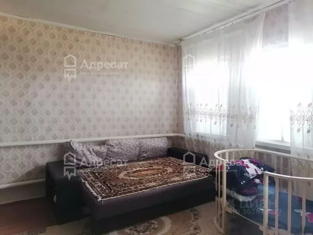 Дом в Волгоградская область, Светлоярский район, Большечапурниковское ... - Фото 1