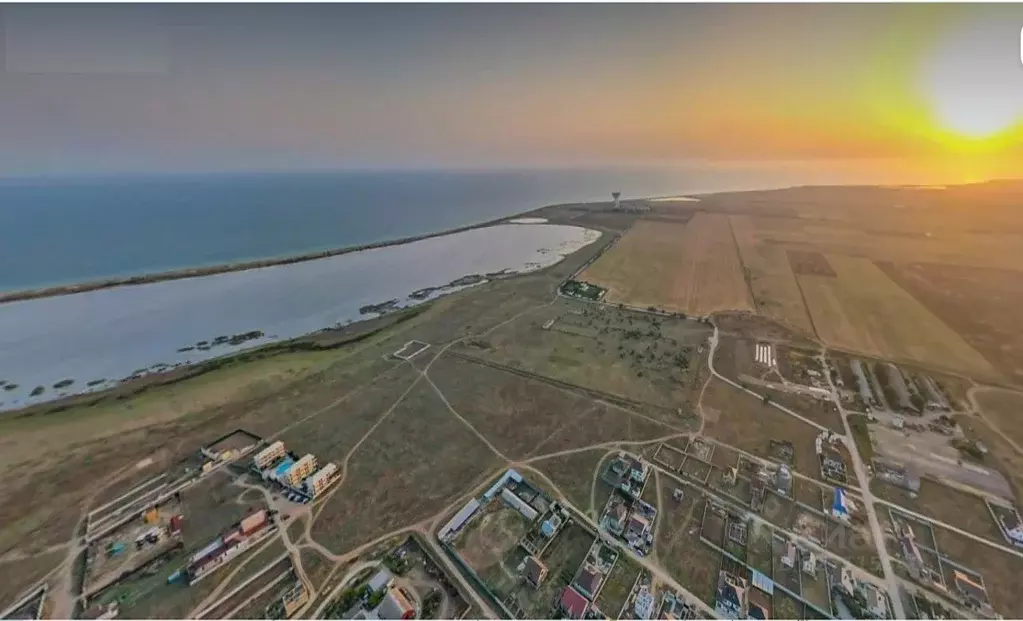 Участок в Крым, Сакский район, с. Молочное  (6.0 сот.) - Фото 1