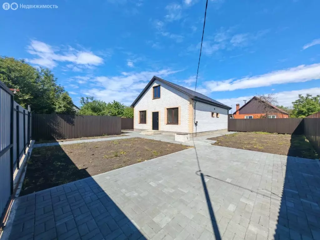 Дом в посёлок городского типа Ильский, улица Мира, 1 (157 м) - Фото 0