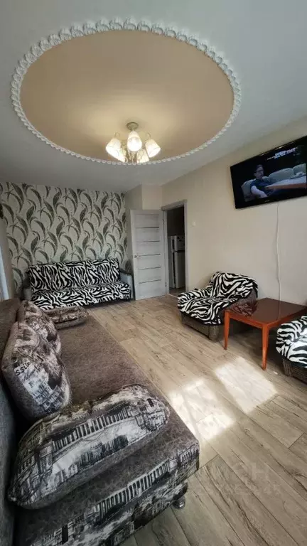 2-к кв. Севастополь ул. Героев Севастополя, 56 (40.0 м) - Фото 0