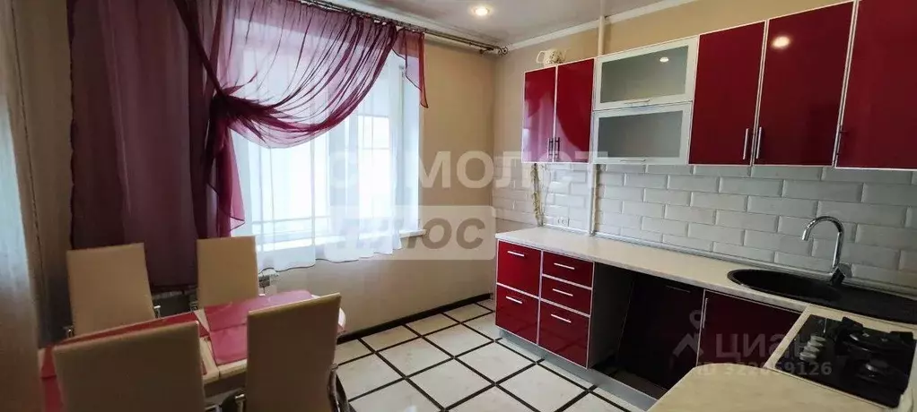 3-к кв. Курская область, Курск Студенческая ул., 22 (73.0 м) - Фото 0
