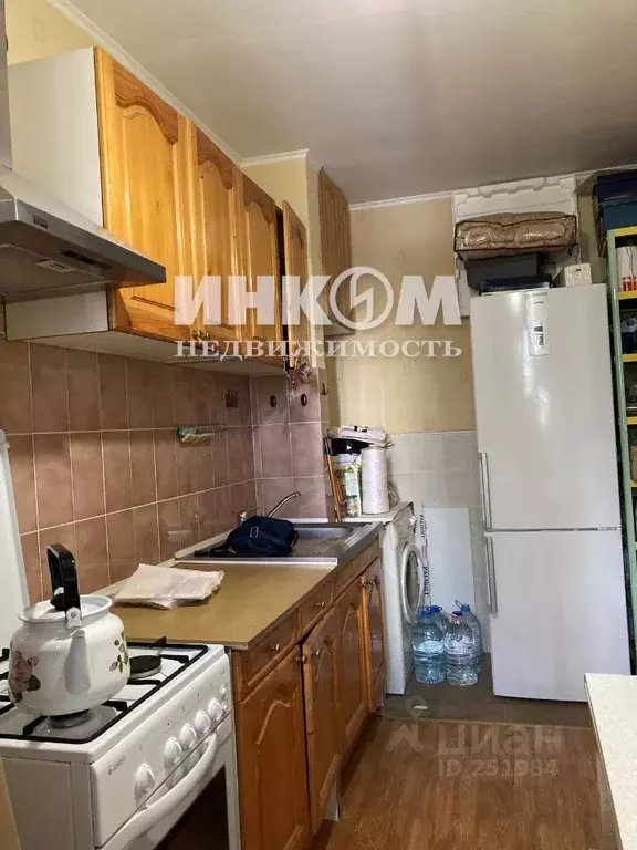 1-к кв. Московская область, Реутов Ашхабадская ул, 25 (30.0 м) - Фото 0