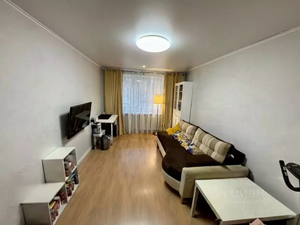 2-к кв. Челябинская область, Челябинск Российская ул., 277 (45.4 м) - Фото 0