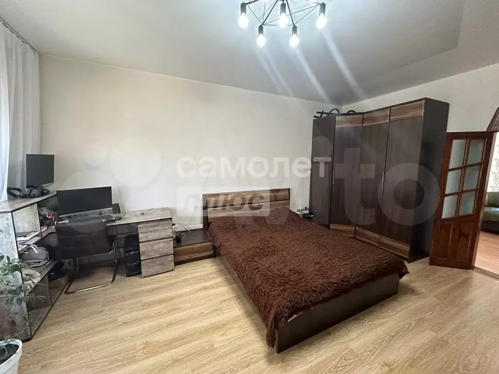 3-к. квартира, 77,1 м, 2/2 эт. - Фото 1