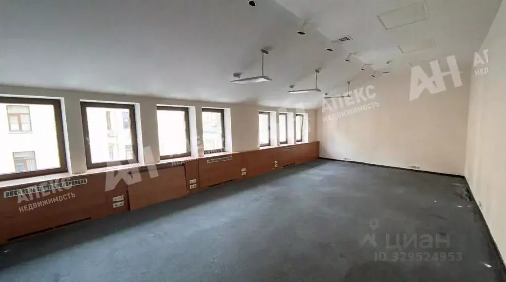 Офис в Москва ул. Земляной Вал, 68/18С5 (376 м) - Фото 1