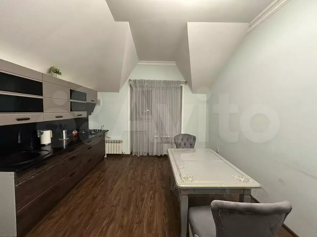 1-к. квартира, 55 м, 4/4 эт. - Фото 1