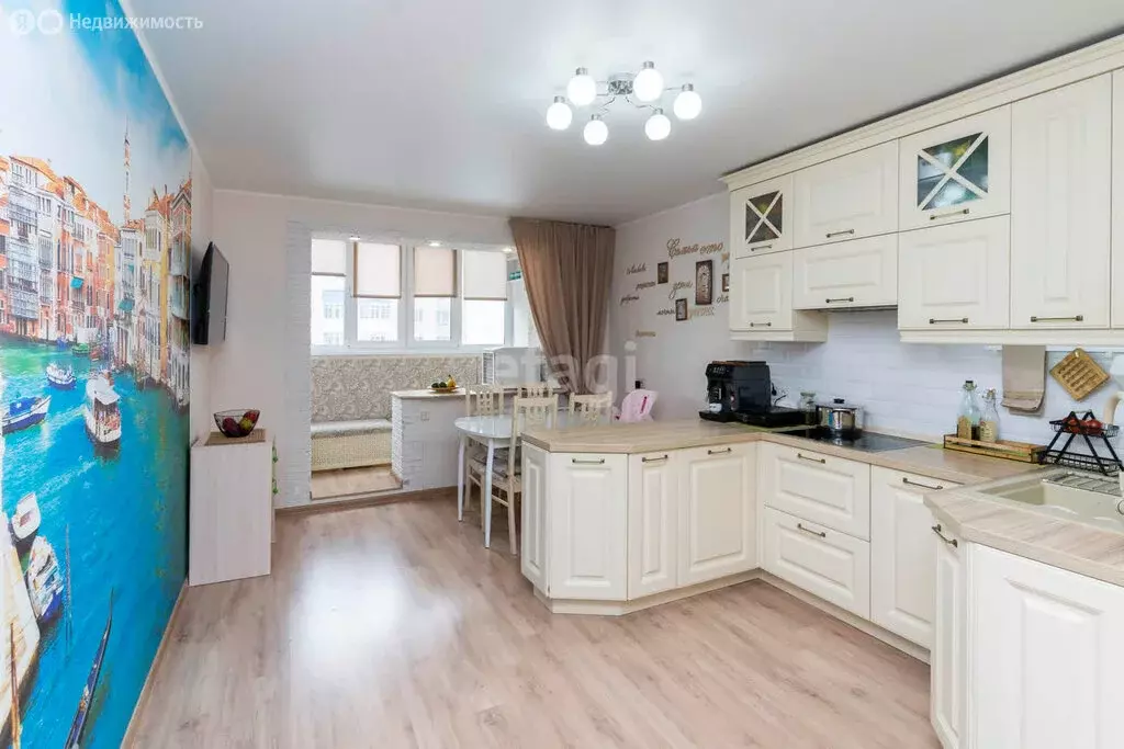 3-комнатная квартира: Тюмень, улица Монтажников, 41 (85.1 м) - Фото 1