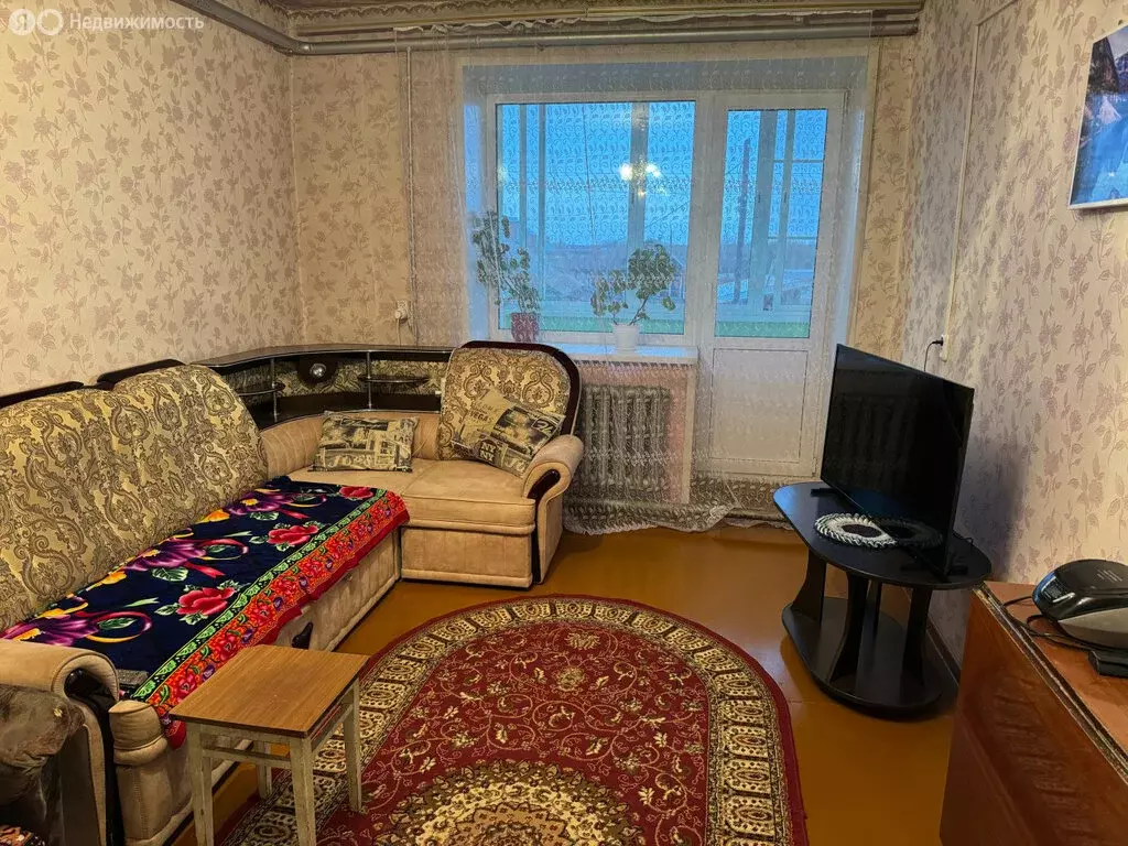 3-комнатная квартира: Алапаевск, улица Крылова, 15 (58.1 м) - Фото 0