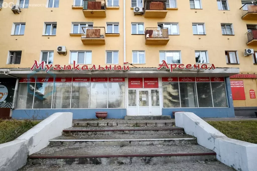 Торговая площадь (359 м) - Фото 1