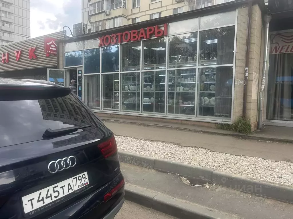 Торговая площадь в Москва 3-я Владимирская ул., 29 (195 м) - Фото 0