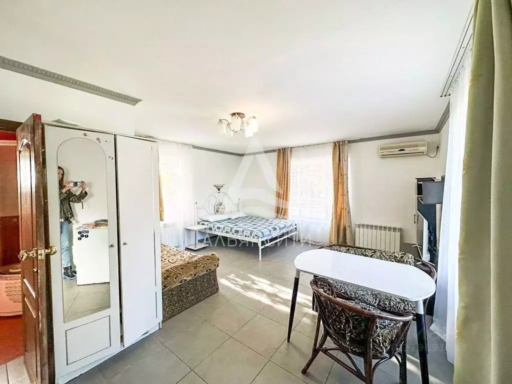 3-к кв. Крым, Алушта ул. Глазкрицкого, 7 (50.0 м) - Фото 1