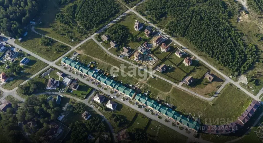 Таунхаус в Свердловская область, Сысертский муниципальный округ, с. ... - Фото 1