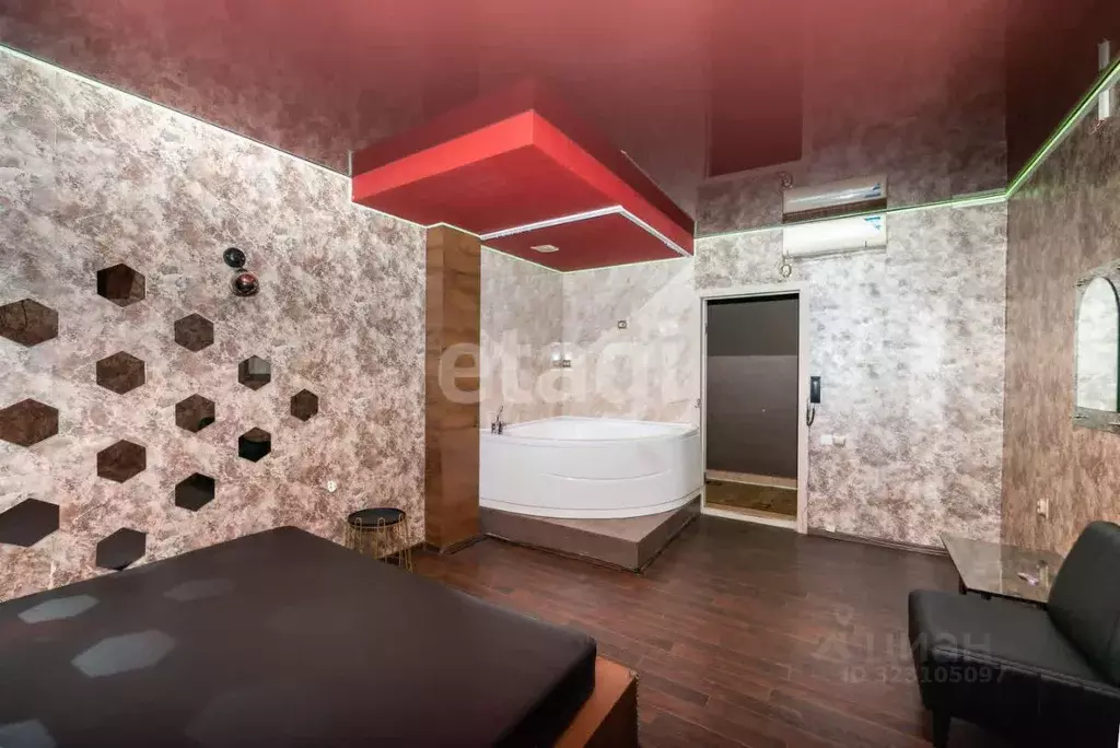 Помещение свободного назначения в Курганская область, Курган Советская ... - Фото 1